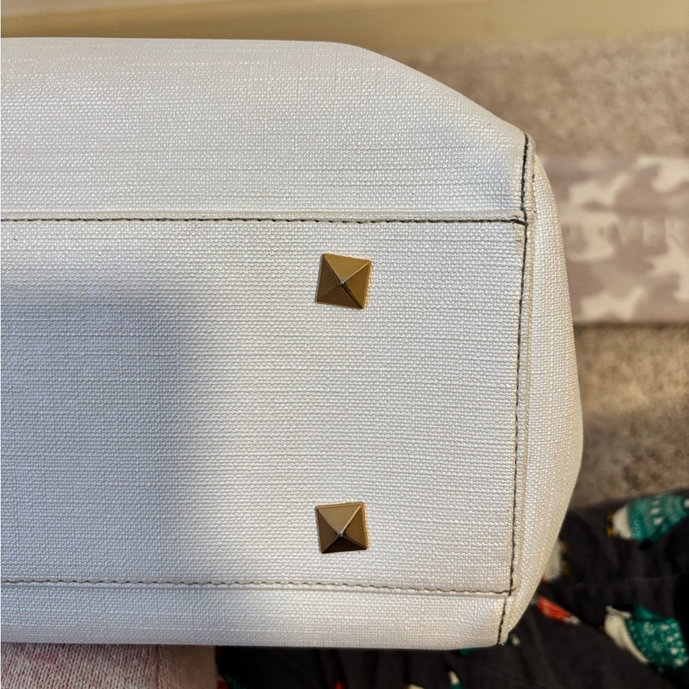 Dagne Dover Classic Signature Tote in White Canvas - Picture 5 of 16